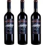 Bosque de Matasnos Edición Limitada es un vino tinto cosecha de Tempranillo de España, con 15% Vol., que ofrece aromas intensos y sabor equilibrado para maridar carnes.| 3 botellas