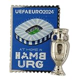 UEFA AMBALLCOM | Réplica Miniatura de la Copa Euro 2024 | Pin's Anfitrión - Varias Ciudades | 23x31mm | Tarjeta de Papel | Regalo para Los Fans del Fútbol (Hamburg)