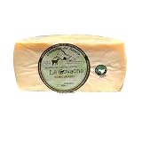 Queso semicurado de Cabra Payoya Artesano: Un viaje gustativo a la Sierra de Grazalema. La Covacha fusiona la tradición y la calidad en cada rincón de este queso excepcional. (1/2 Pieza 1KG APROX)